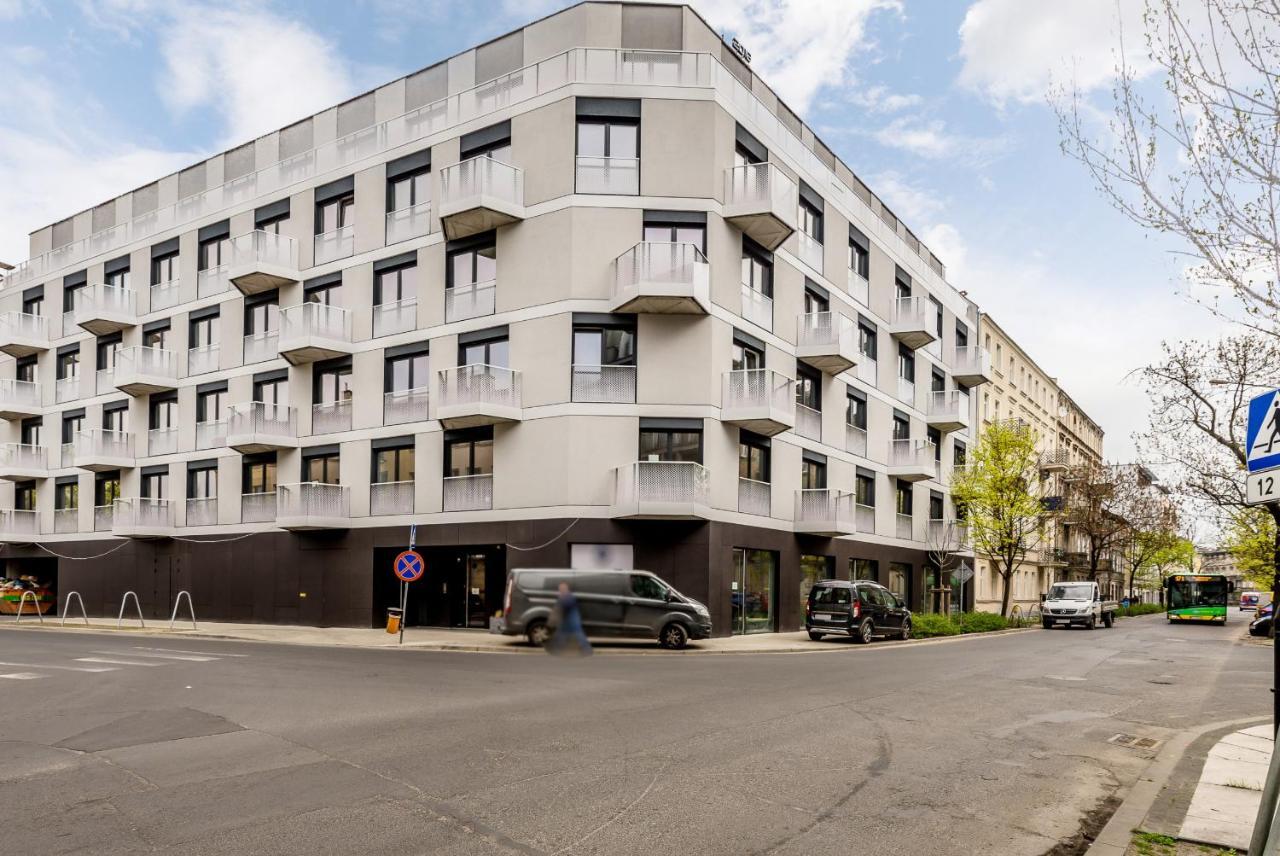 Apartments Poznan Fabryczna By Renters Bagian luar foto